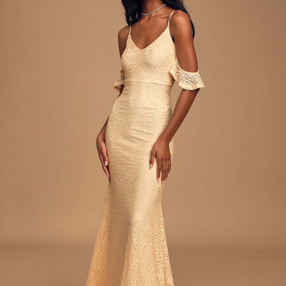 Lulu Cream  Lace cold-shoulder Mermaid  Maxi dress